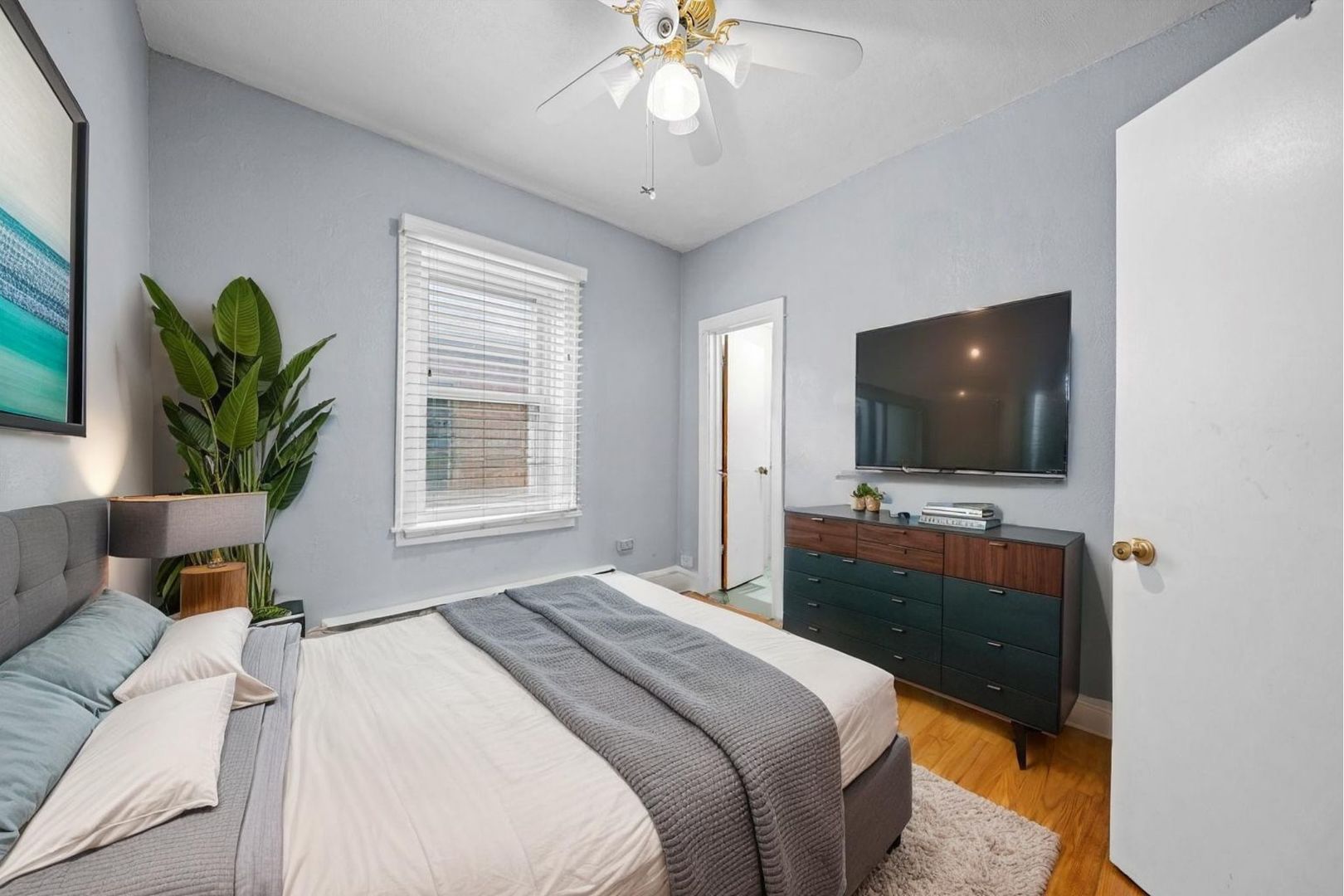 6058 South Massasoit Avenue Chicago, IL 60638 - Photo 7 of 45