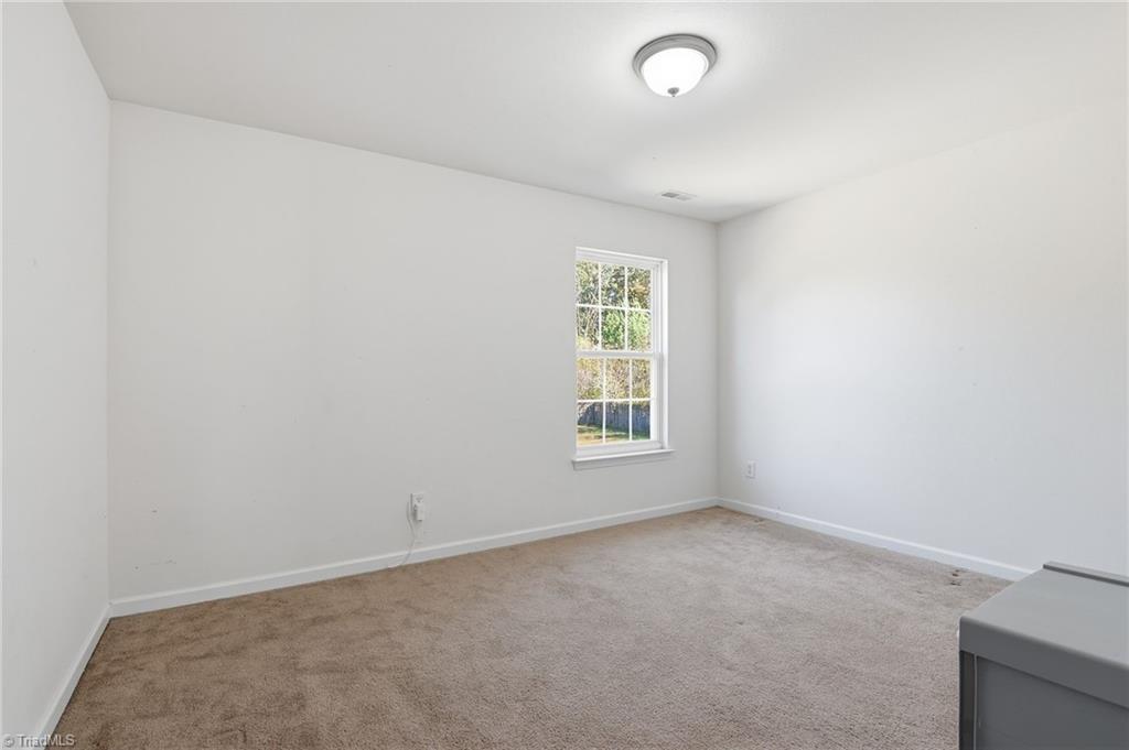 2136 Burton Run Road High Point, NC 27262 - Photo 34 of 43