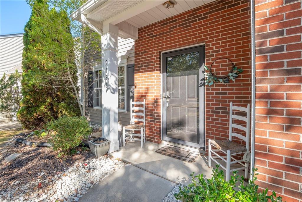 2136 Burton Run Road High Point, NC 27262 - Photo 4 of 43