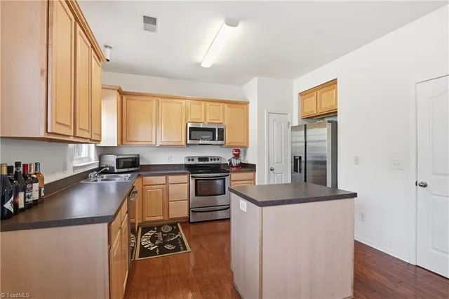 $309,999 | 2136 Burton Run Road, High Point, NC 27262