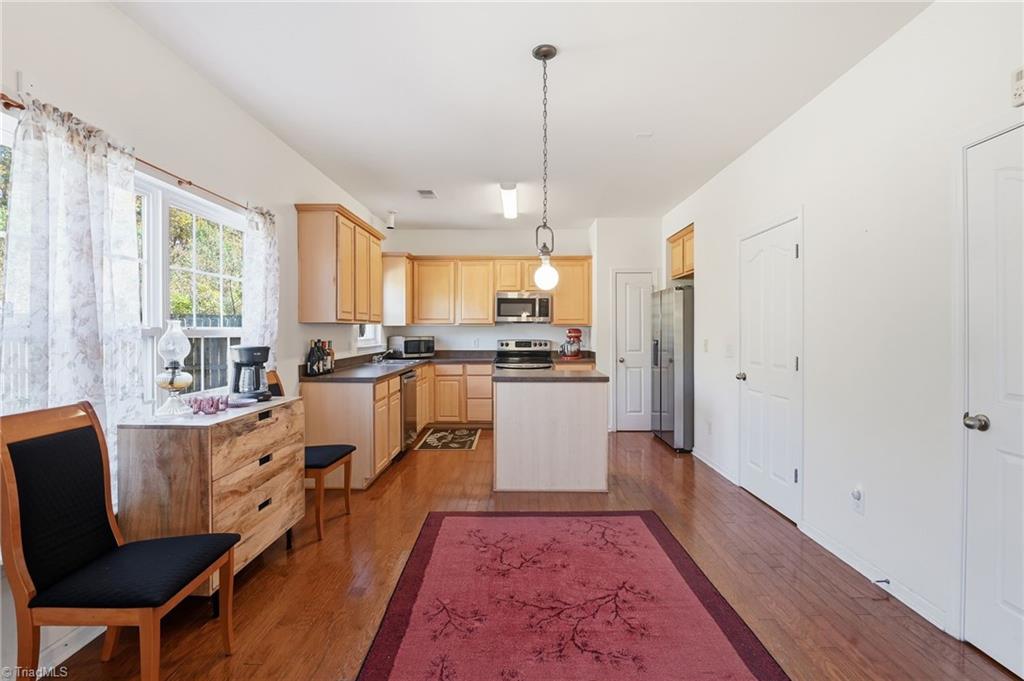 2136 Burton Run Road High Point, NC 27262 - Photo 10 of 43