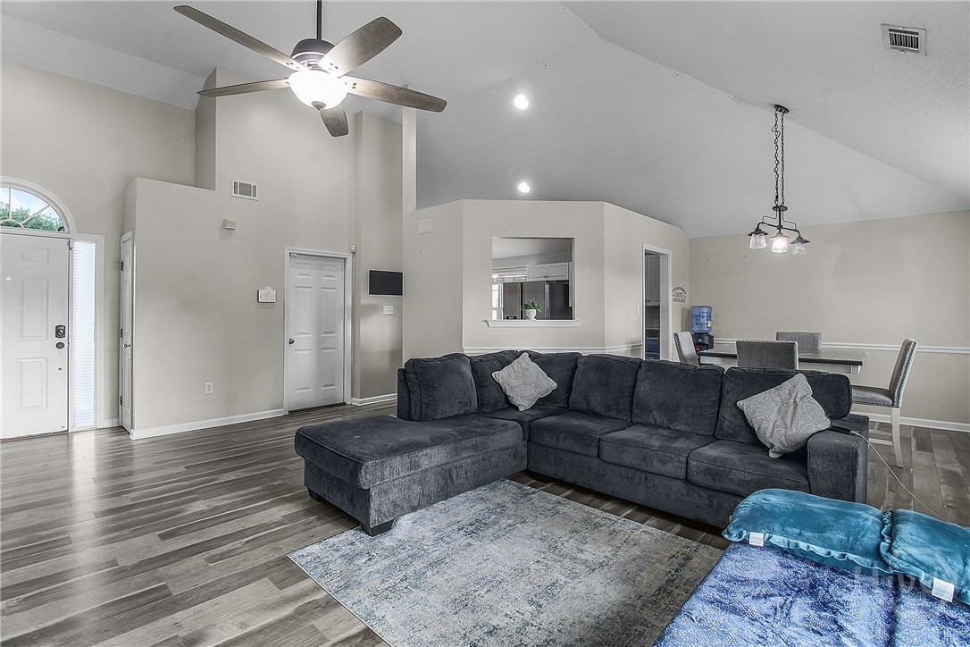 175 Salt Landing Circle Savannah, GA 31405 - Photo 3 of 31