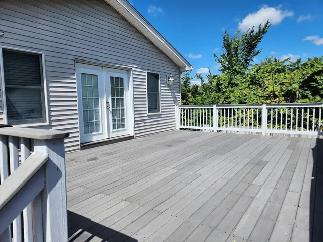 $585,800 | 381 Oxford Street North, Auburn, MA 01501