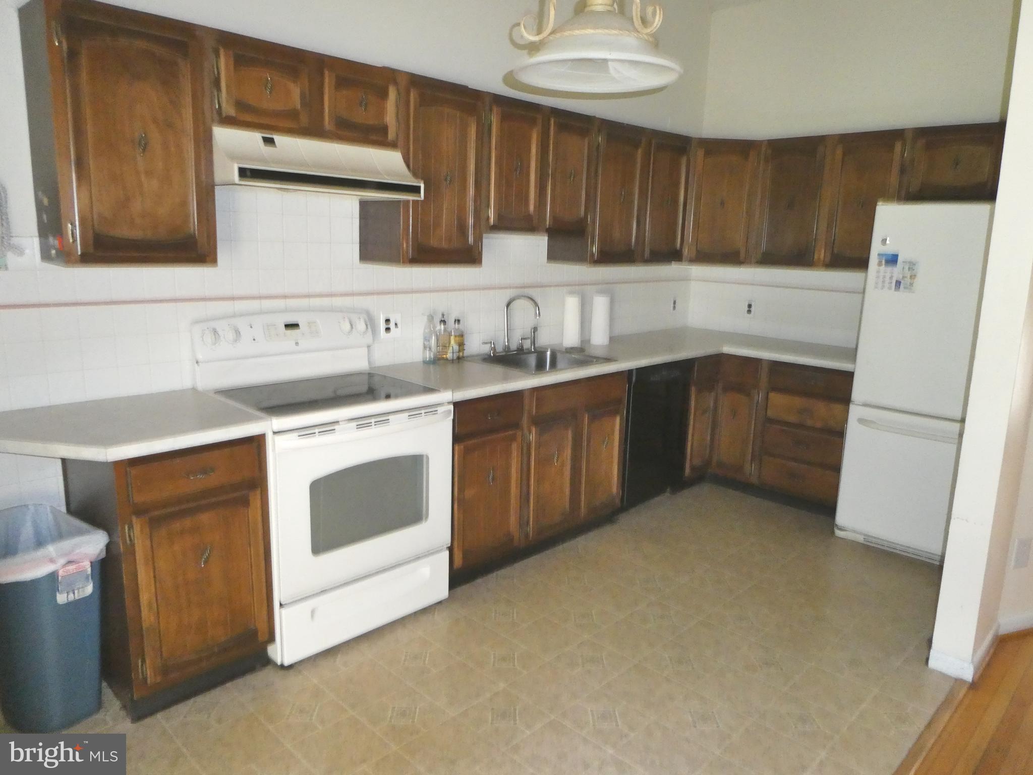 55 Tansboro Road Berlin, NJ 08009 - Photo 4 of 16 55 Tansboro Road