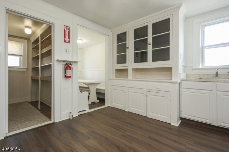 31 Clinton Avenue, Unit 2 Springfield, NJ 07081 - Photo 3 of 11