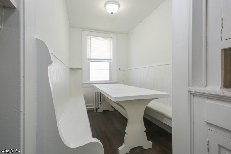 31 Clinton Avenue, Unit 2 Springfield, NJ 07081 - Photo 4 of 11