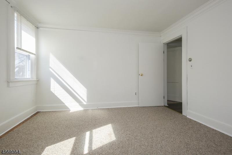 31 Clinton Avenue, Unit 2 Springfield, NJ 07081 - Photo 9 of 11