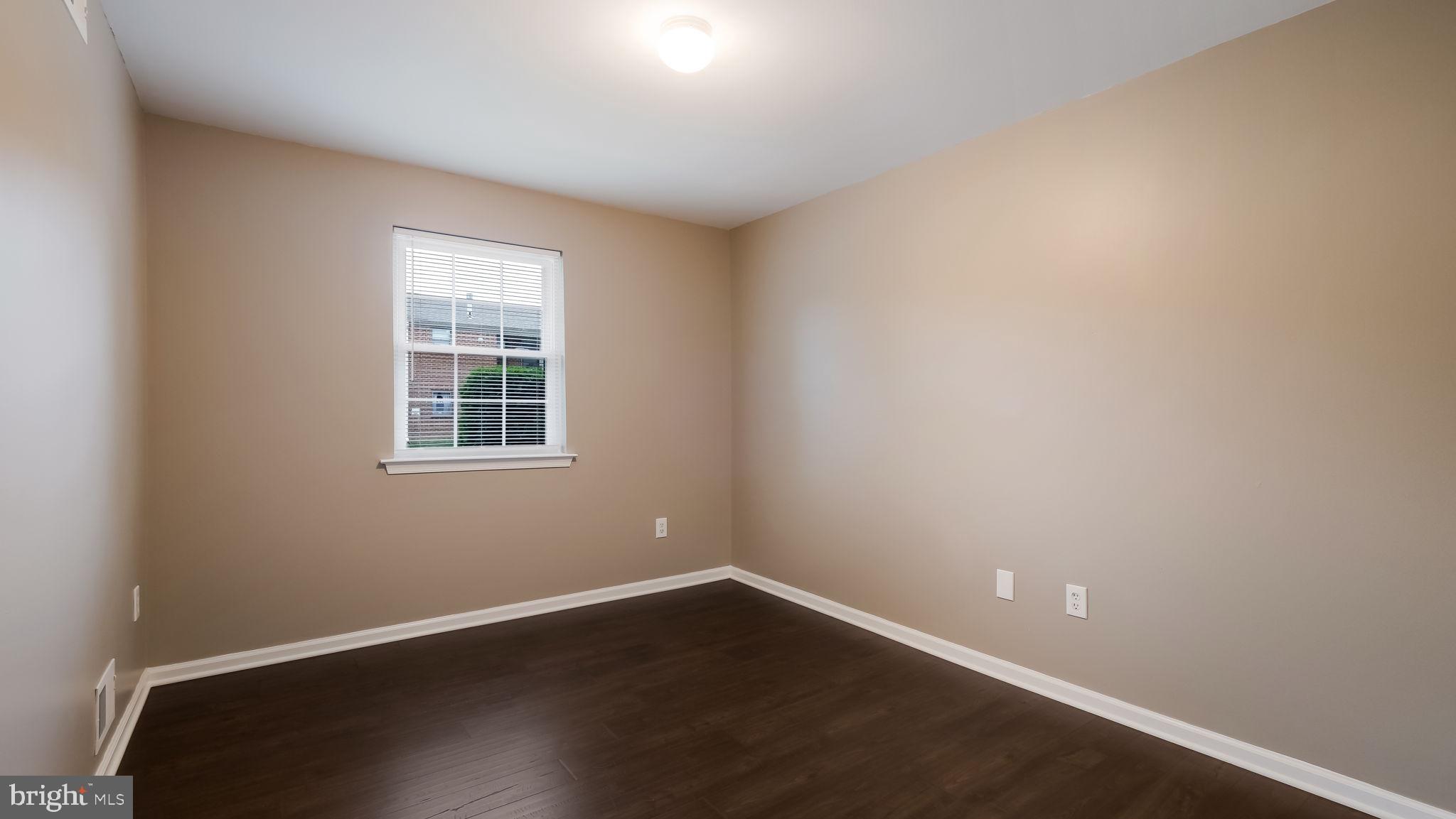 1155 York Rd., Unit H8 Warminster, PA 18974 - Photo 19 of 22 2ND BEDROOM
