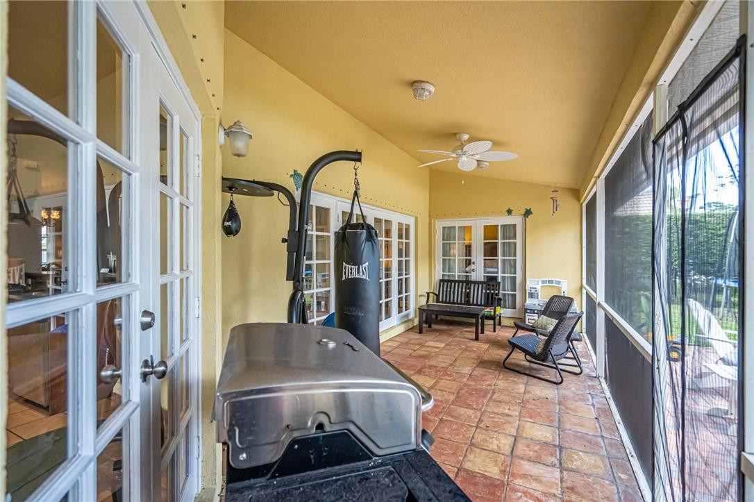 1315 Sabal Lakes Road Delray Beach, FL 33445 - Photo 27 of 38 a living room with furniture