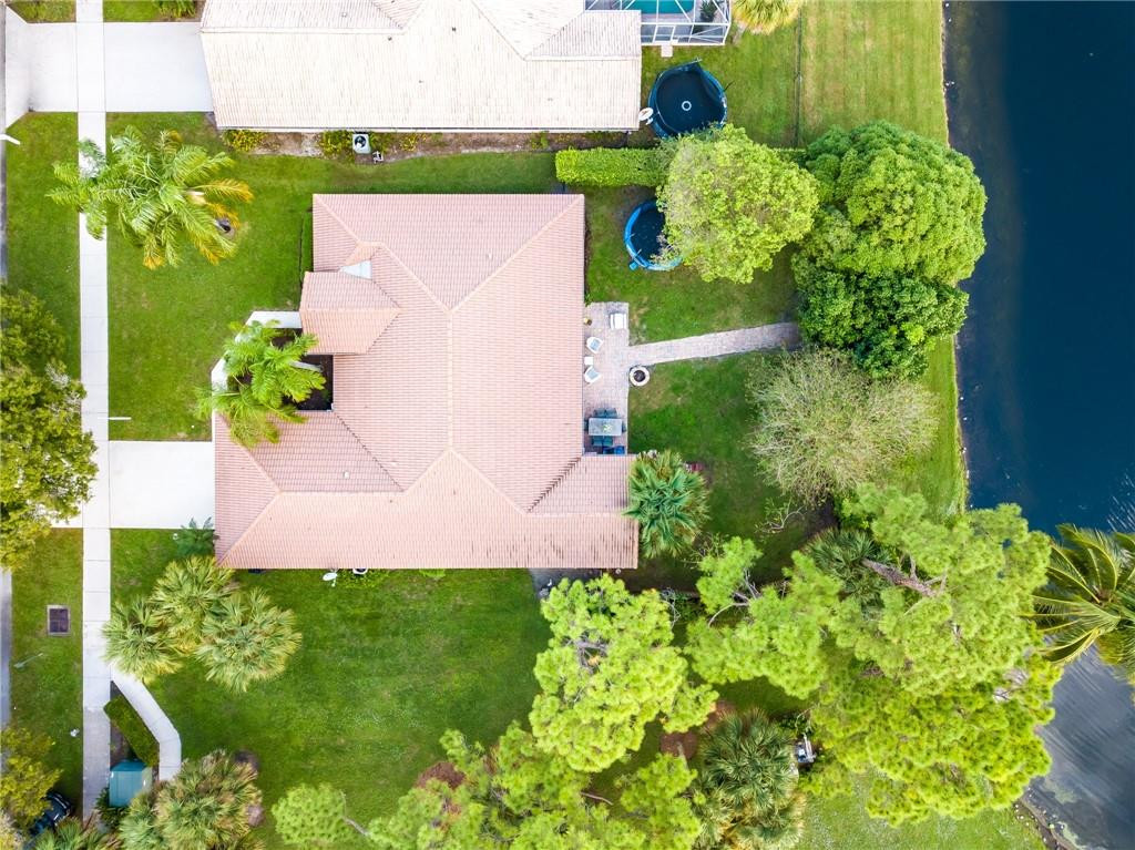 1315 Sabal Lakes Road Delray Beach, FL 33445 - Photo 33 of 38 a view of garden