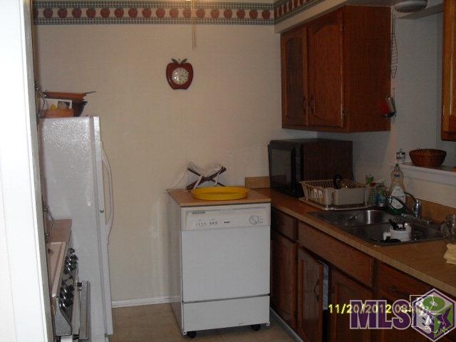221 Wilson Street Raceland, LA 70394 - Photo 3 of 6 Kitchen 1