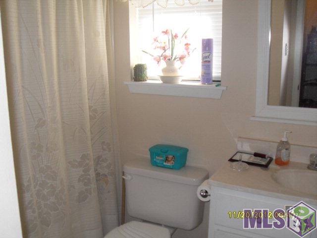 221 Wilson Street Raceland, LA 70394 - Photo 6 of 6 Bathroom 1