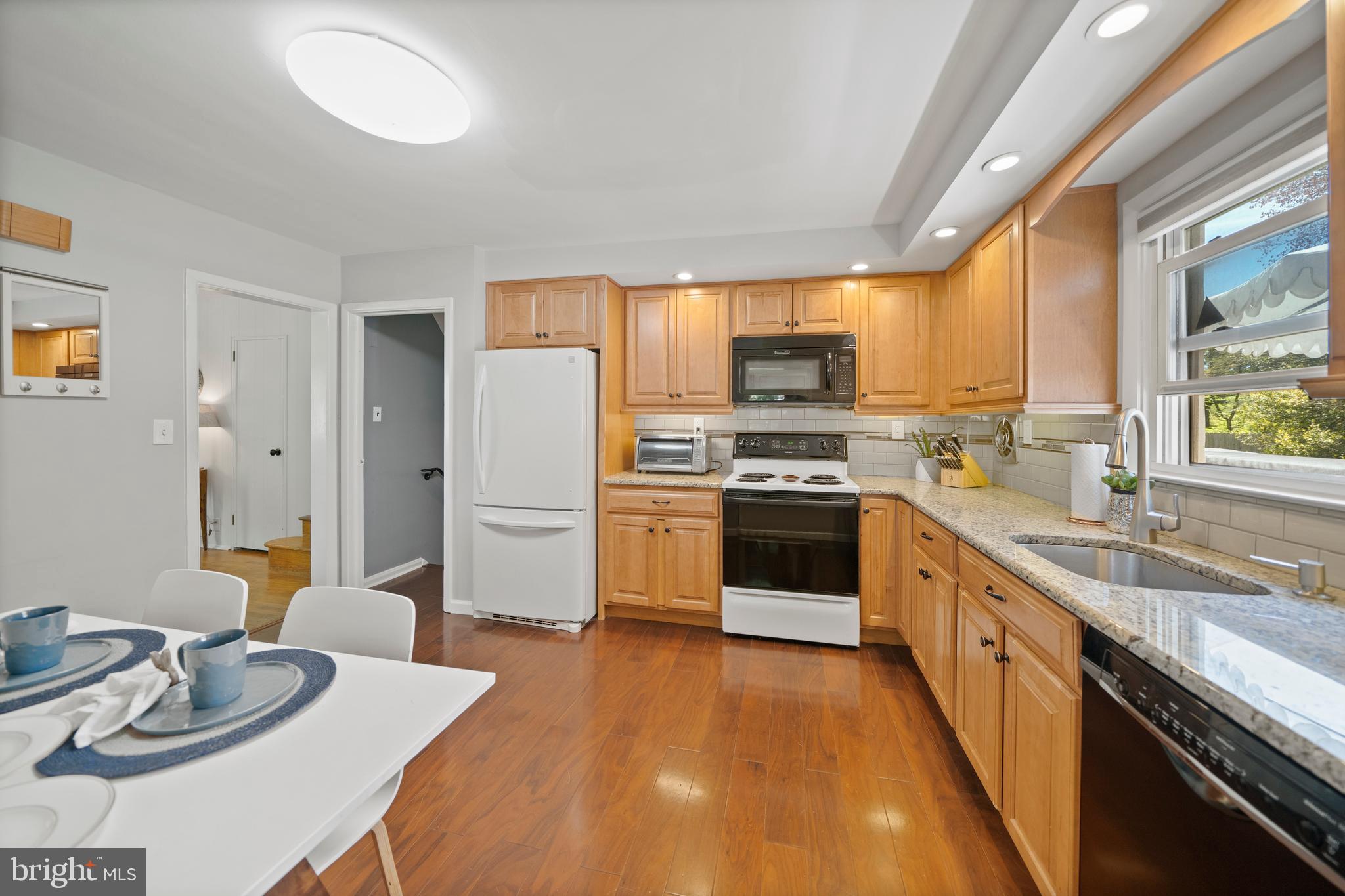 800 North Wayne Avenue Wayne, PA 19087 - Photo 11 of 45 Kitchen