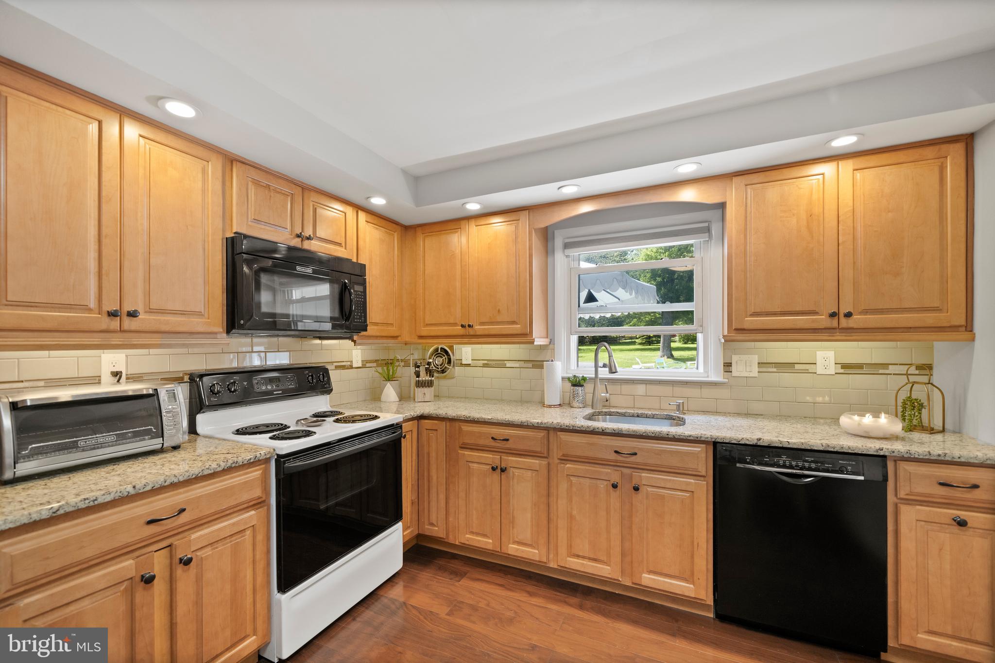 800 North Wayne Avenue Wayne, PA 19087 - Photo 13 of 45 Kitchen