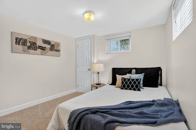 $599,990 | 6015 Ticonderoga Court, Burke, VA 22015