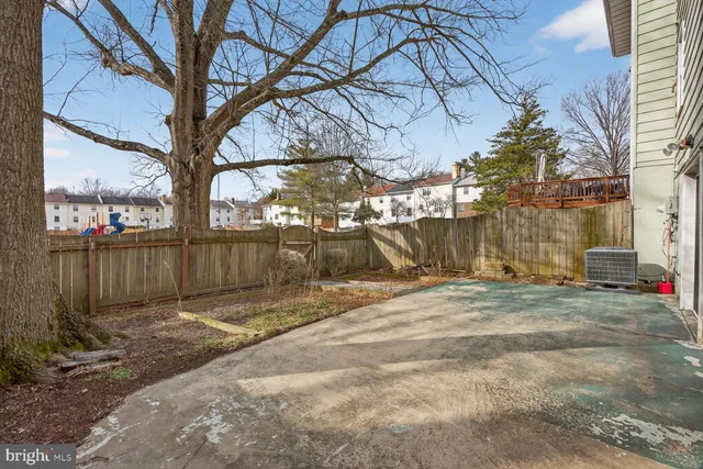 $599,990 | 6015 Ticonderoga Court, Burke, VA 22015