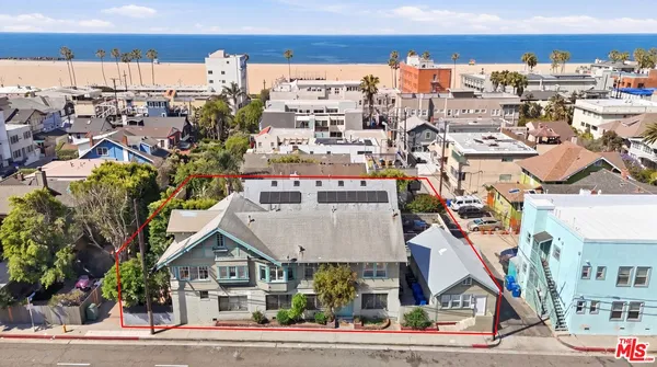 $2,200,000 | 49 Wavecrest Avenue, Venice, CA 90291