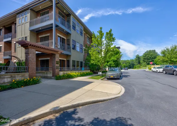 $449,000 | 30 Whistler Court, Unit 134, Saratoga Springs, NY 12866