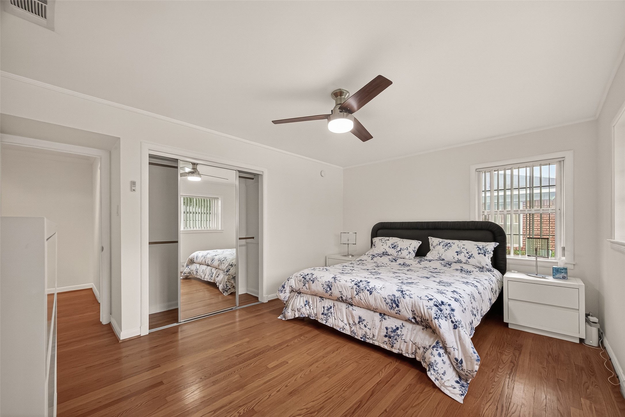 5666 Overbrook Lane Houston, TX 77056 - Photo 25 of 36