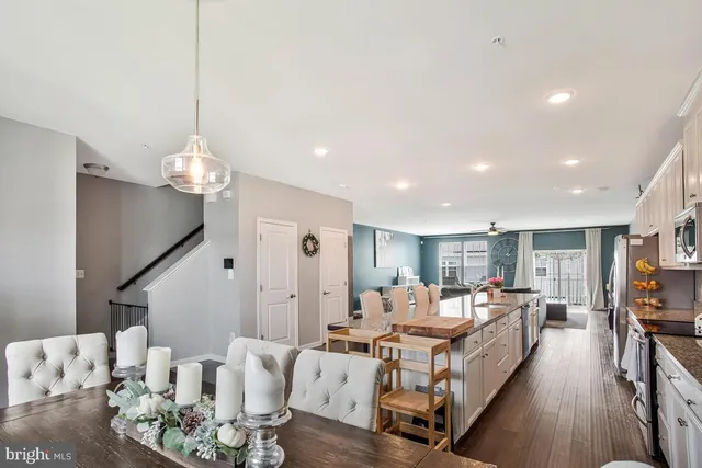 $459,900 | 9709 Tealbriar Drive, Unit 266, Upper Marlboro, MD 20772