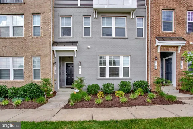 $459,900 | 9709 Tealbriar Drive, Unit 266, Upper Marlboro, MD 20772