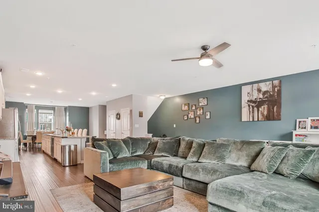 $459,900 | 9709 Tealbriar Drive, Unit 266, Upper Marlboro, MD 20772