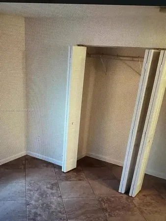 $1,999 | 6575 Southwest 49th Court, Unit D, Davie, FL 33314