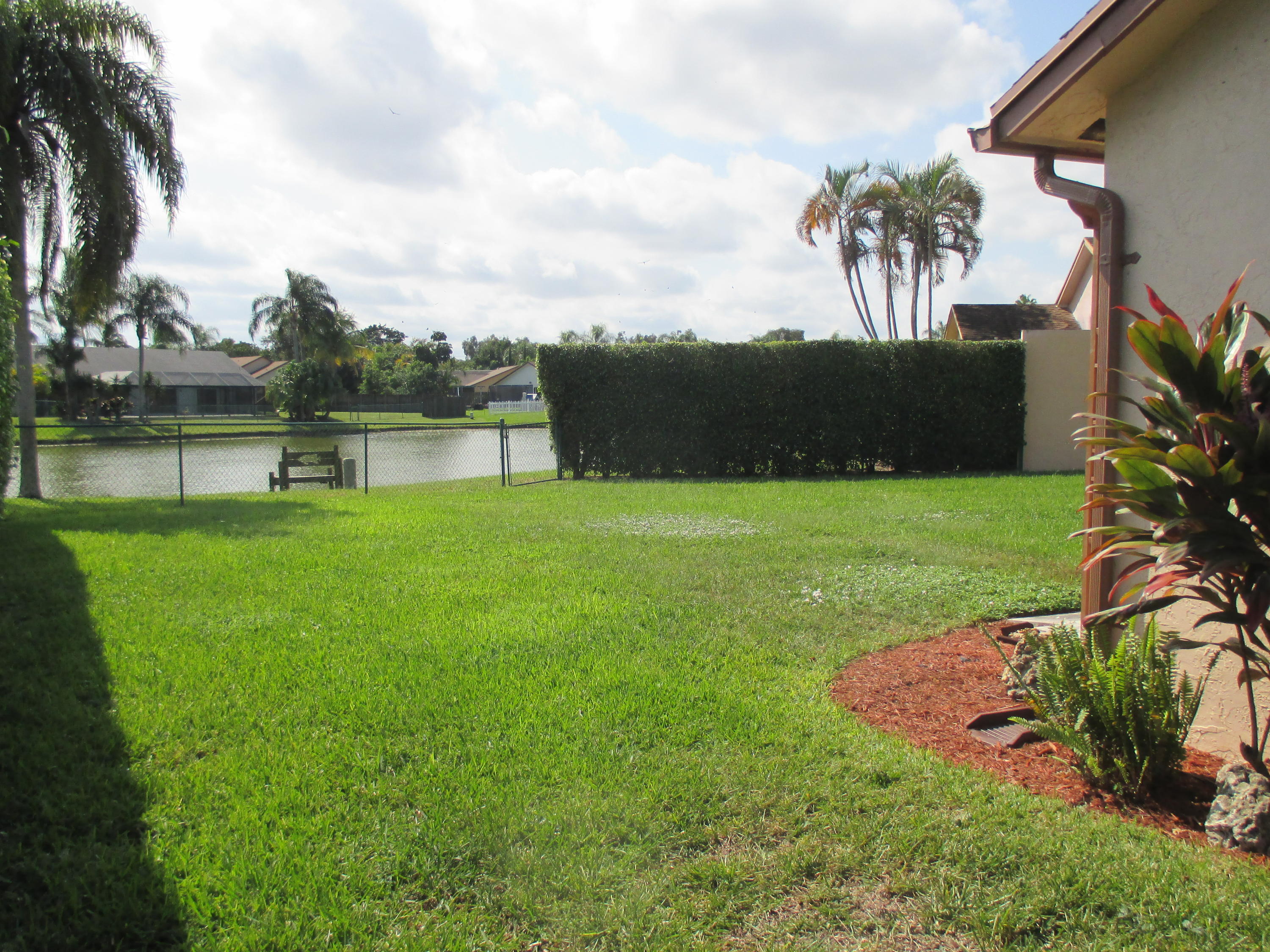 19840 Villa Medici Place Boca Raton, FL 33434 - Photo 4 of 23 IMG_0841.JPG backyard Boca Fontana