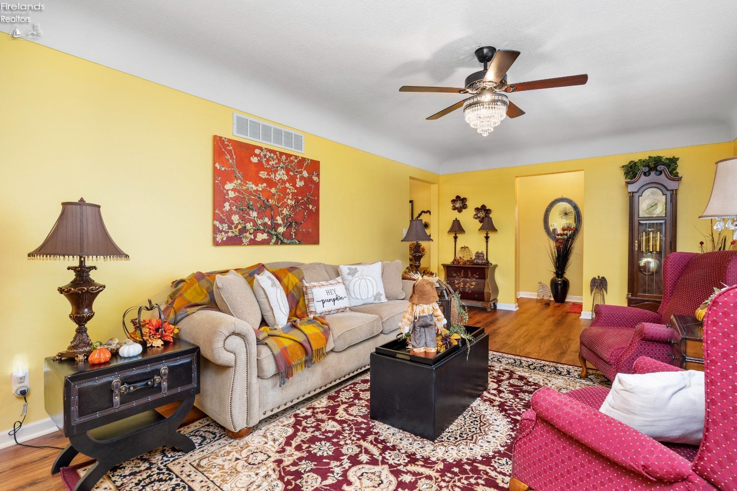 1737 Morrison Road Fremont, OH 43420 - Photo 4 of 26 Gallery Image 4