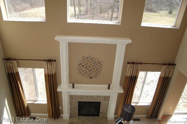 3483 Columbia Drive Rochester, MI 48307 - Photo 9 of 18 2 STY FAMILY RM.JPG