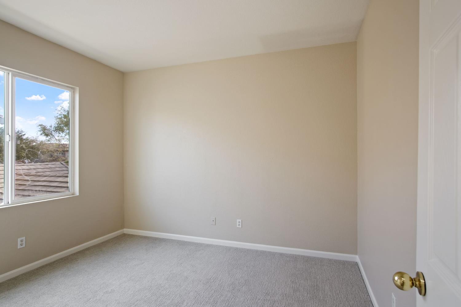 2921 Compton Place Tracy, CA 95377 - Photo 23 of 35