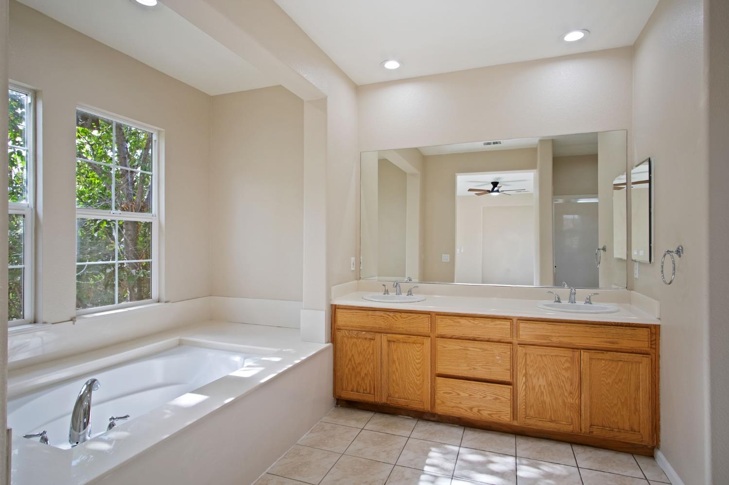 2921 Compton Place Tracy, CA 95377 - Photo 30 of 35