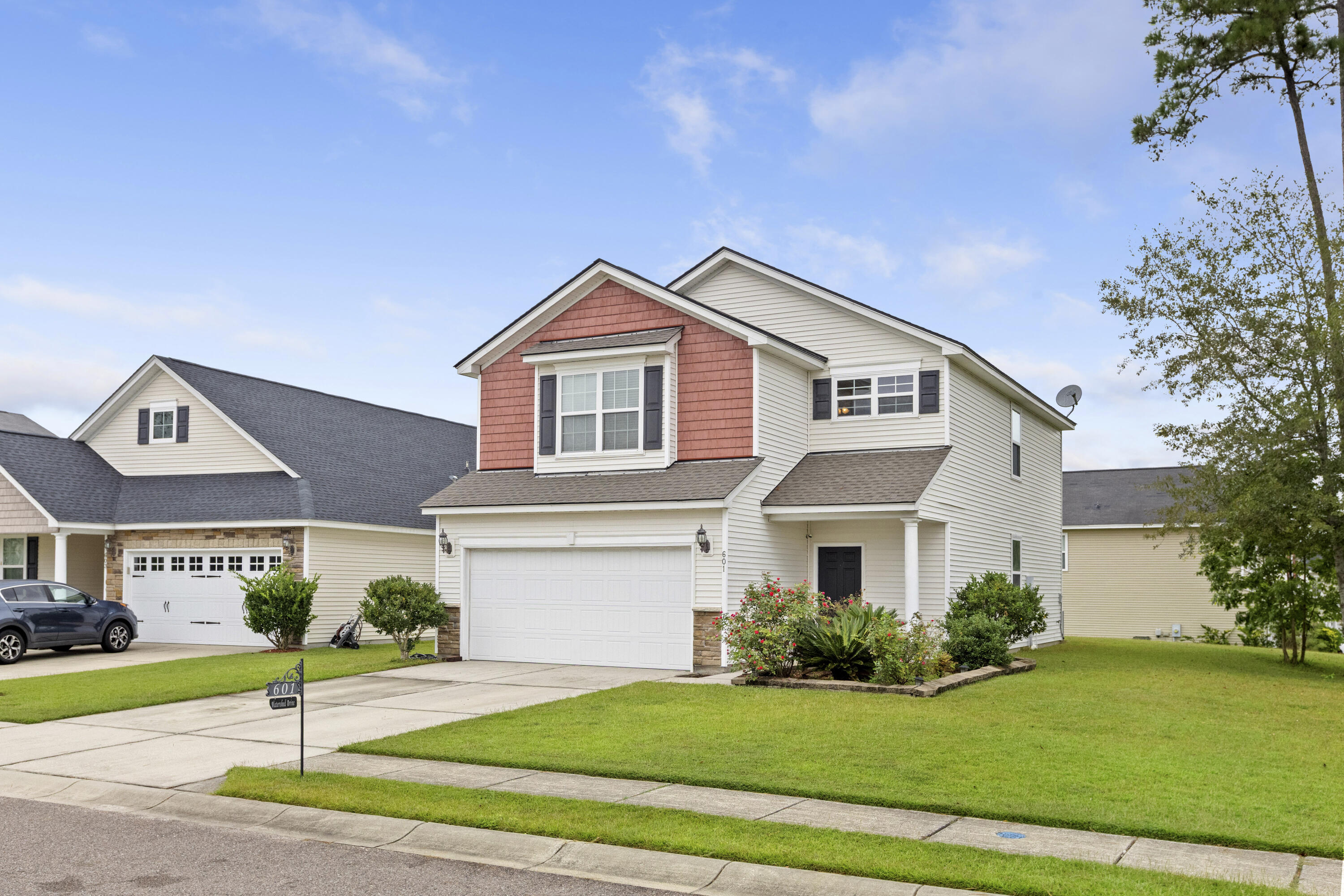 601 Watershed Drive Goose Creek, SC 29445 - Photo 1 of 45 601WatershedDr-CasaVerdeMediaLLC7
