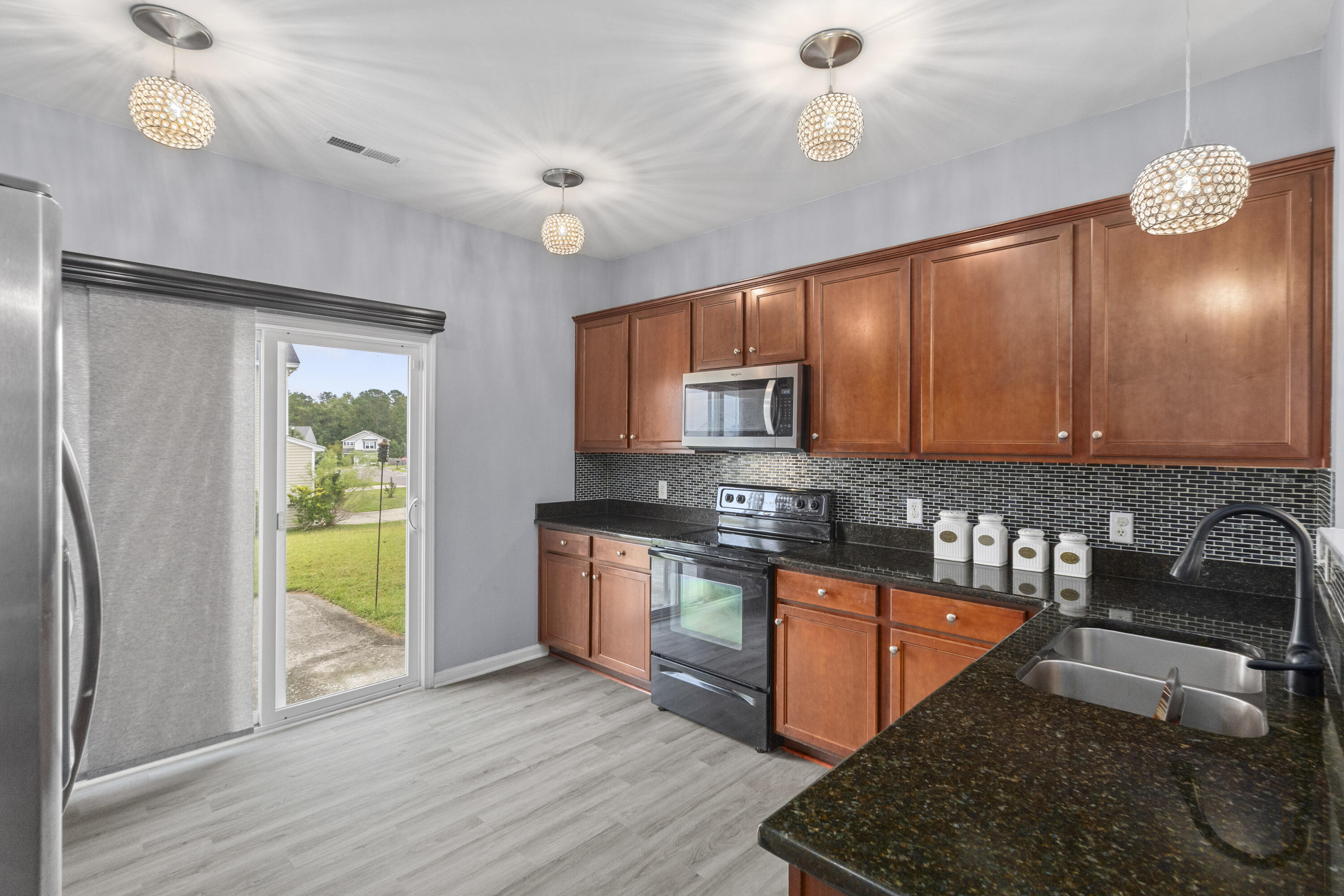 601 Watershed Drive Goose Creek, SC 29445 - Photo 12 of 45 601WatershedDr-CasaVerdeMediaLLC37