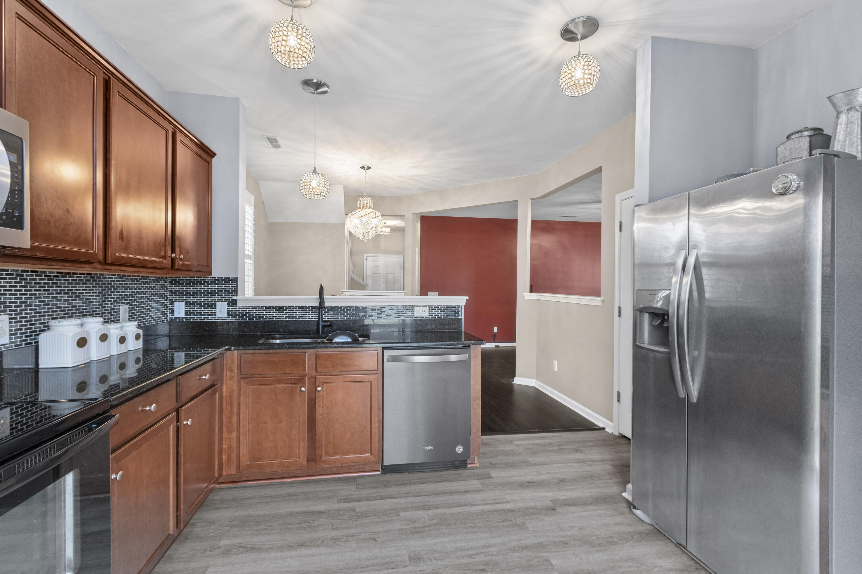 601 Watershed Drive Goose Creek, SC 29445 - Photo 9 of 45 601WatershedDr-CasaVerdeMediaLLC40