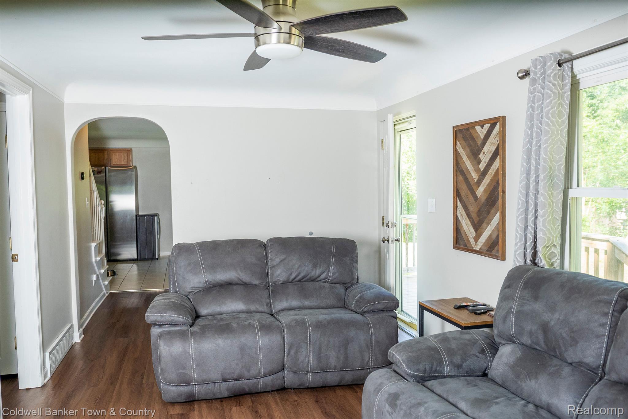1065 North Latson Road Howell, MI 48843 - Photo 7 of 18 Gallery Image 7