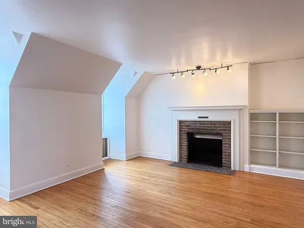 $3,000 | 48 Nassau Street, Unit I, Princeton, NJ 08542