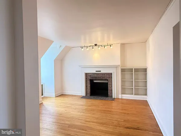 $3,000 | 48 Nassau Street, Unit I, Princeton, NJ 08542