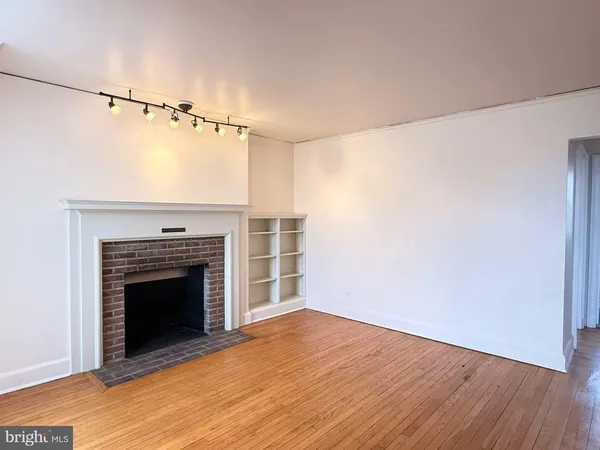 $3,000 | 48 Nassau Street, Unit I, Princeton, NJ 08542