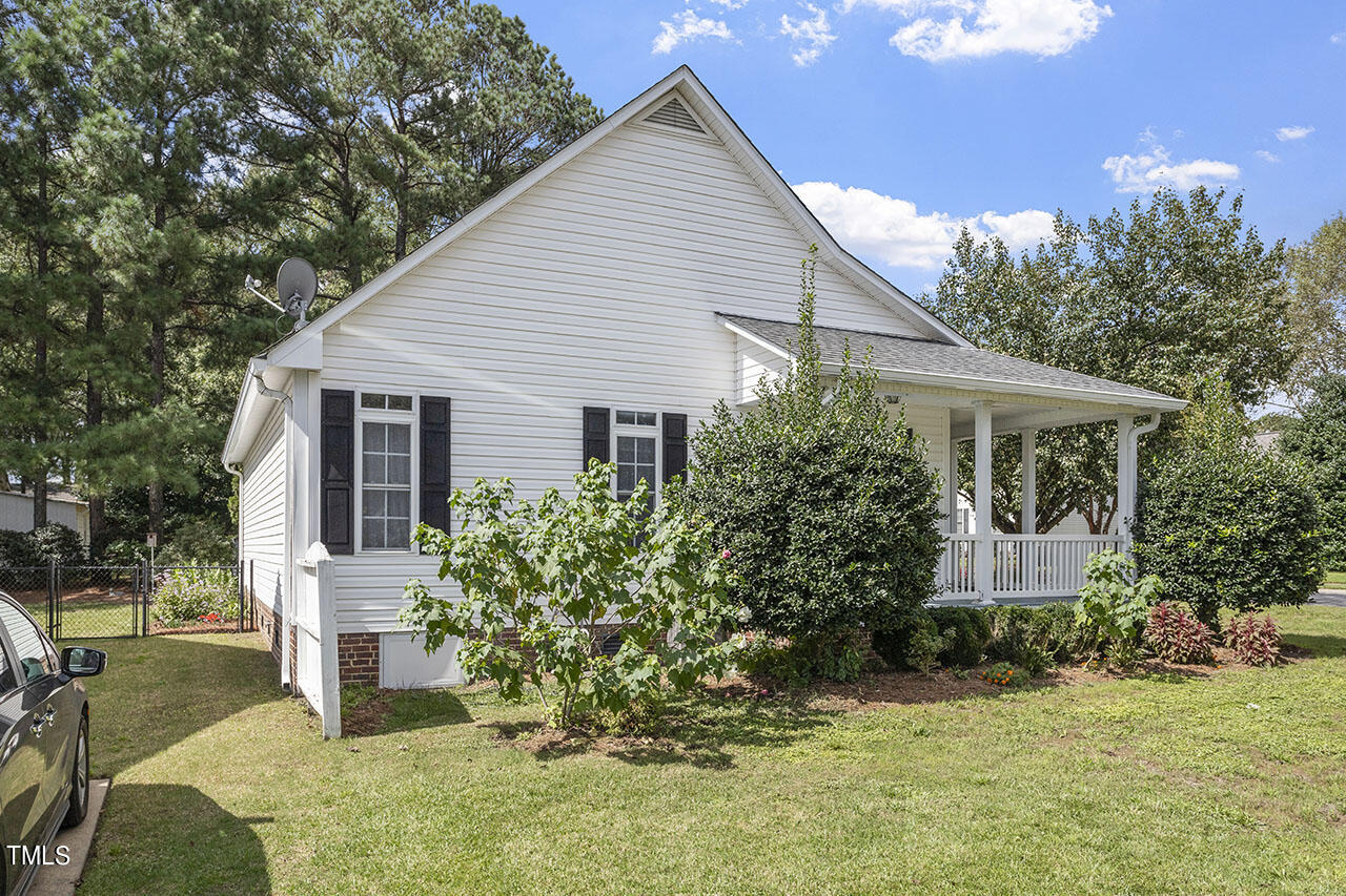 1416 Old Sexton Road Fuquay-Varina, NC 27526 - Photo 6 of 34 1416 Old Sexton Place_06