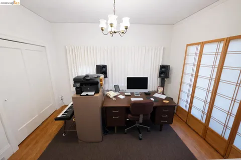 $1,325,000 | 6100 Chabot Road, Oakland, CA 94618