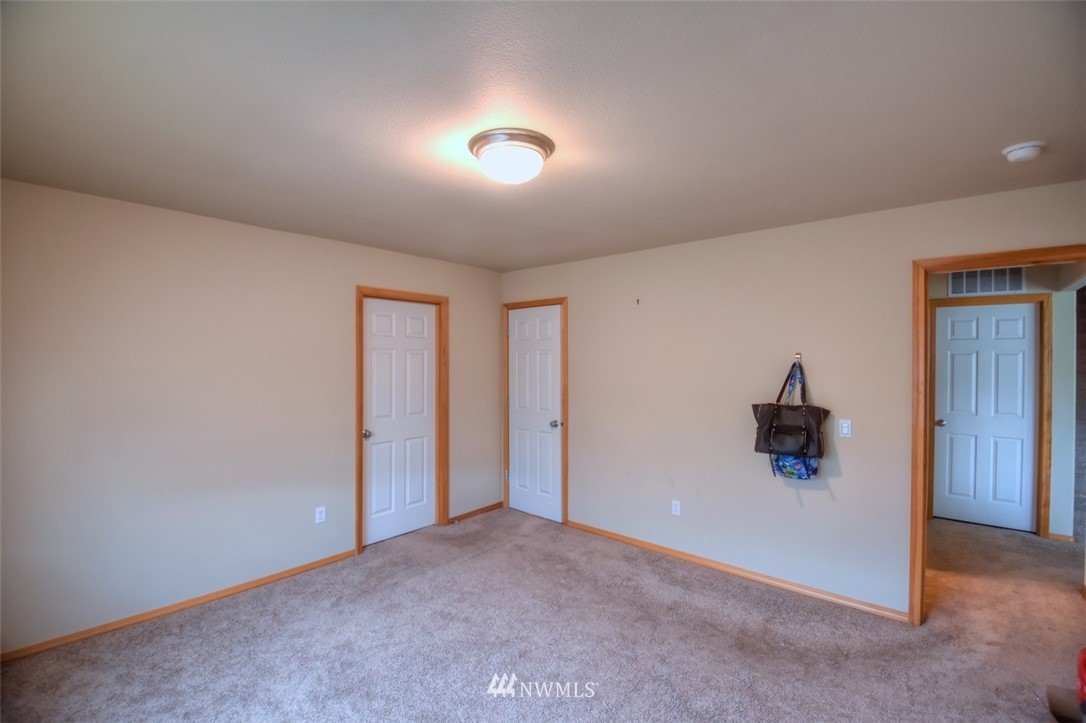 7237 Radius Loop Southeast Lacey, WA 98513 - Photo 14 of 24 Gallery Image 14