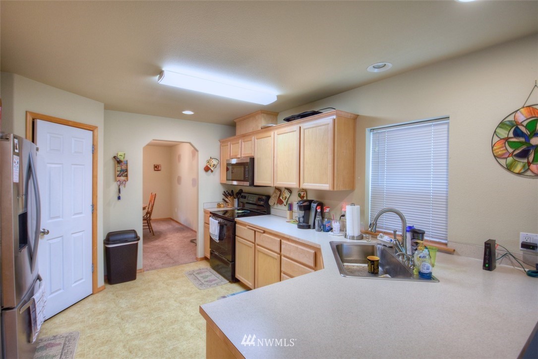 7237 Radius Loop Southeast Lacey, WA 98513 - Photo 4 of 24 Gallery Image 4