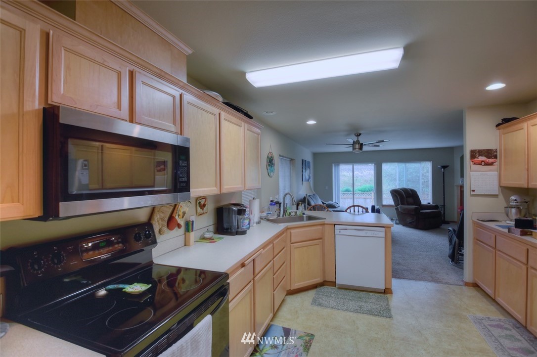7237 Radius Loop Southeast Lacey, WA 98513 - Photo 5 of 24 Gallery Image 5