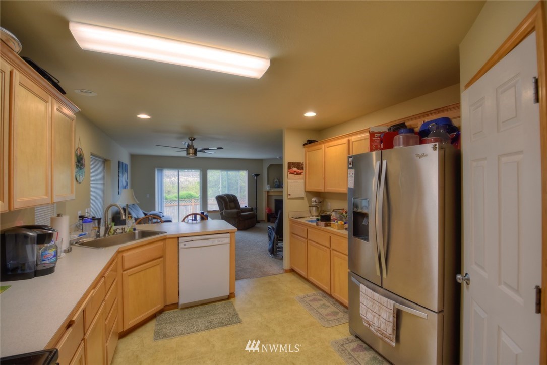7237 Radius Loop Southeast Lacey, WA 98513 - Photo 6 of 24 Gallery Image 6