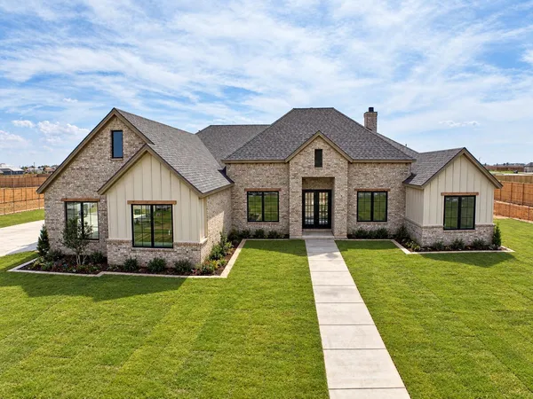$849,000 | 9317 County Road 7610, Wolfforth, TX 79382