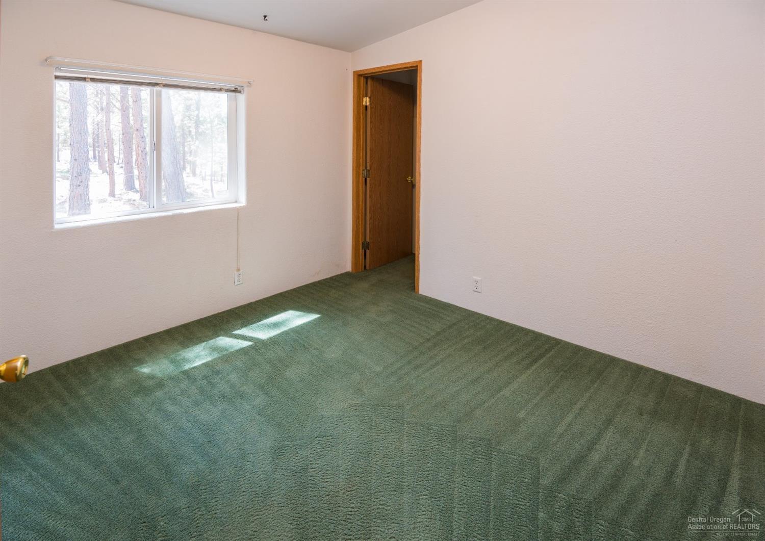 60106 Turquoise Road Bend, OR 97702 - Photo 11 of 25 Additional Photo
