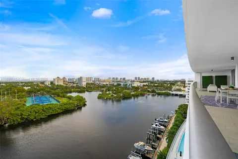$2,400,000 | 1180 North Federal Highway, Unit 1102, Fort Lauderdale, FL 33304
