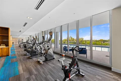 $2,400,000 | 1180 North Federal Highway, Unit 1102, Fort Lauderdale, FL 33304