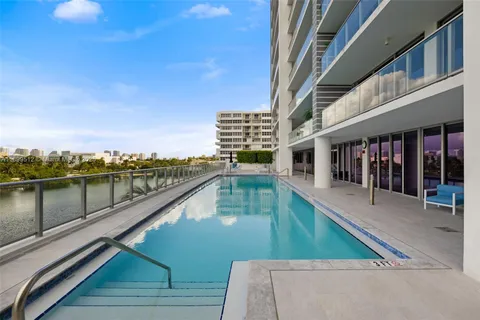 $2,400,000 | 1180 North Federal Highway, Unit 1102, Fort Lauderdale, FL 33304